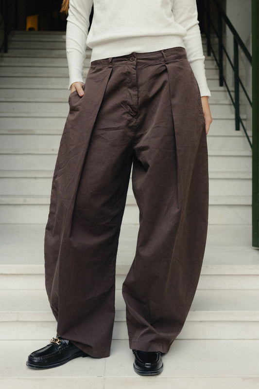 Front Pleats Barrel Pants