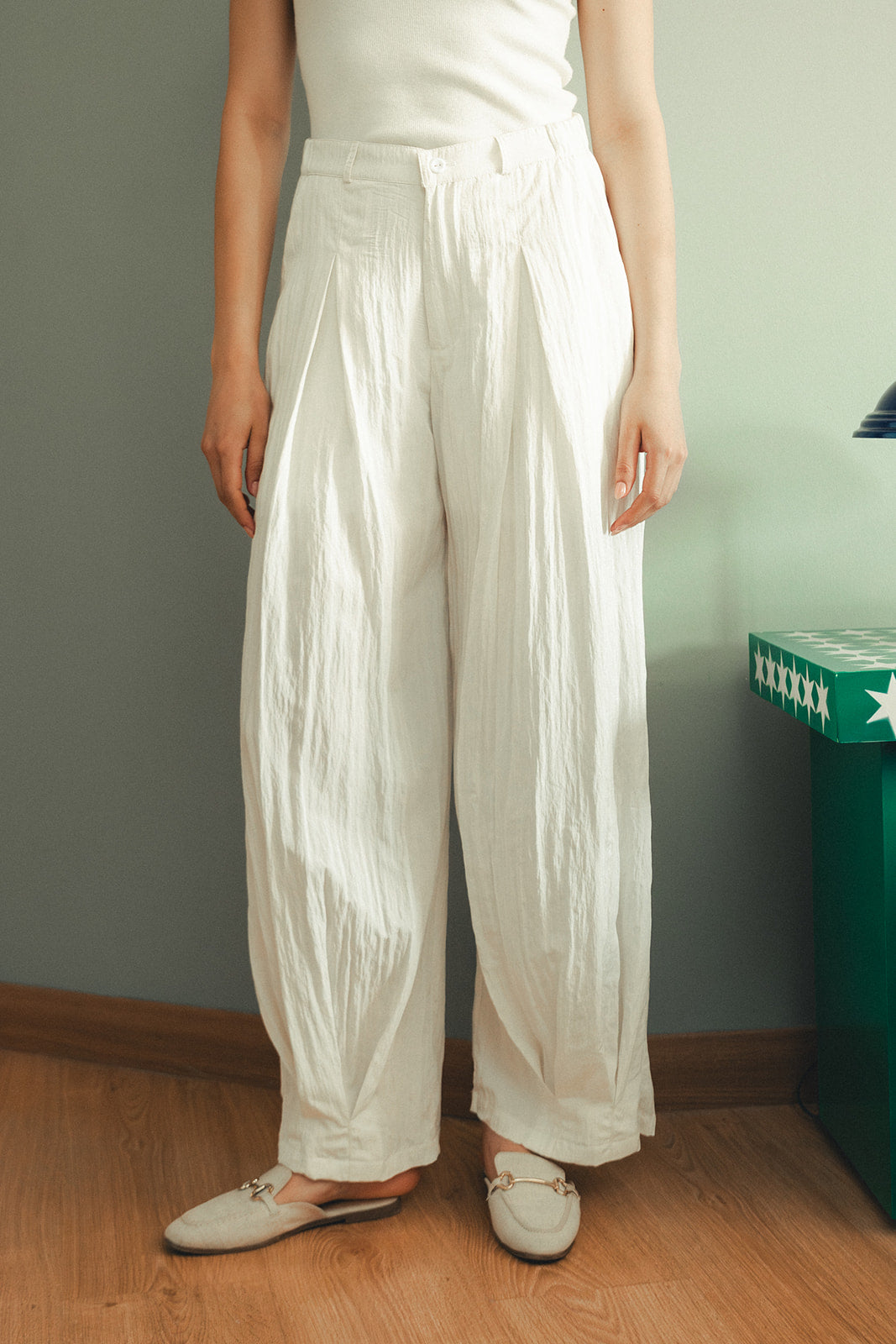Crinkle Balloon Pants - White