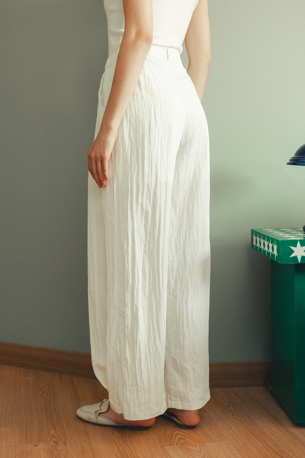 Crinkle Balloon Pants - White