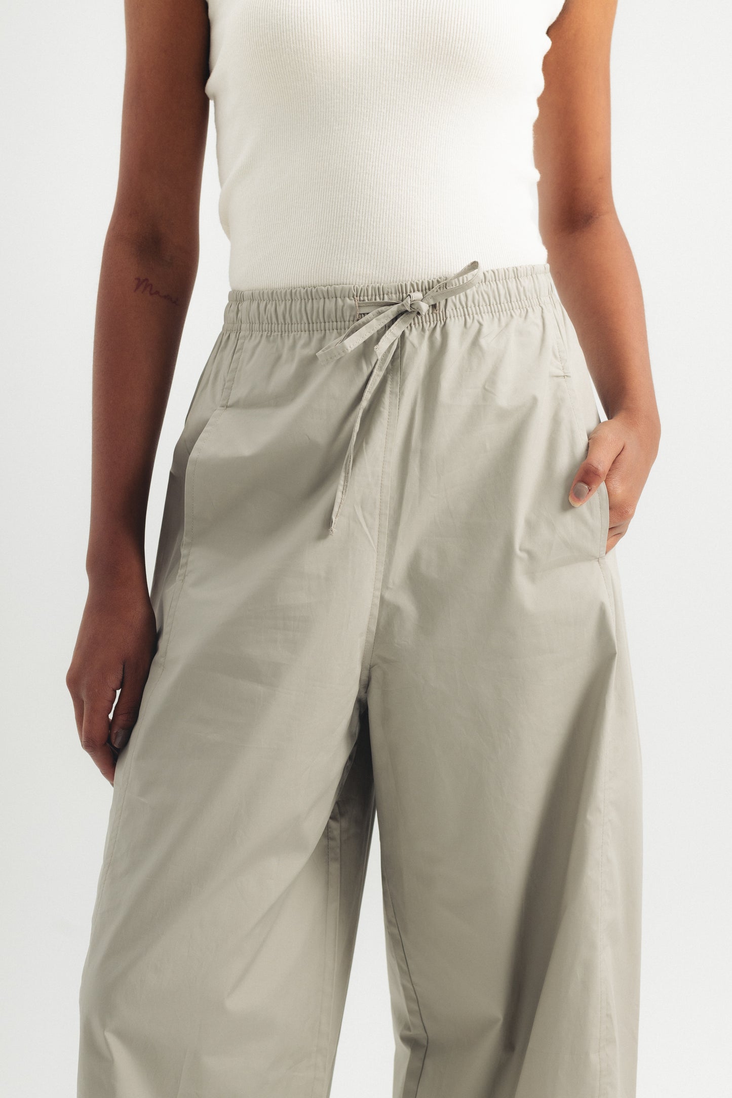 Casual Poplin Barrel Pants - Grey
