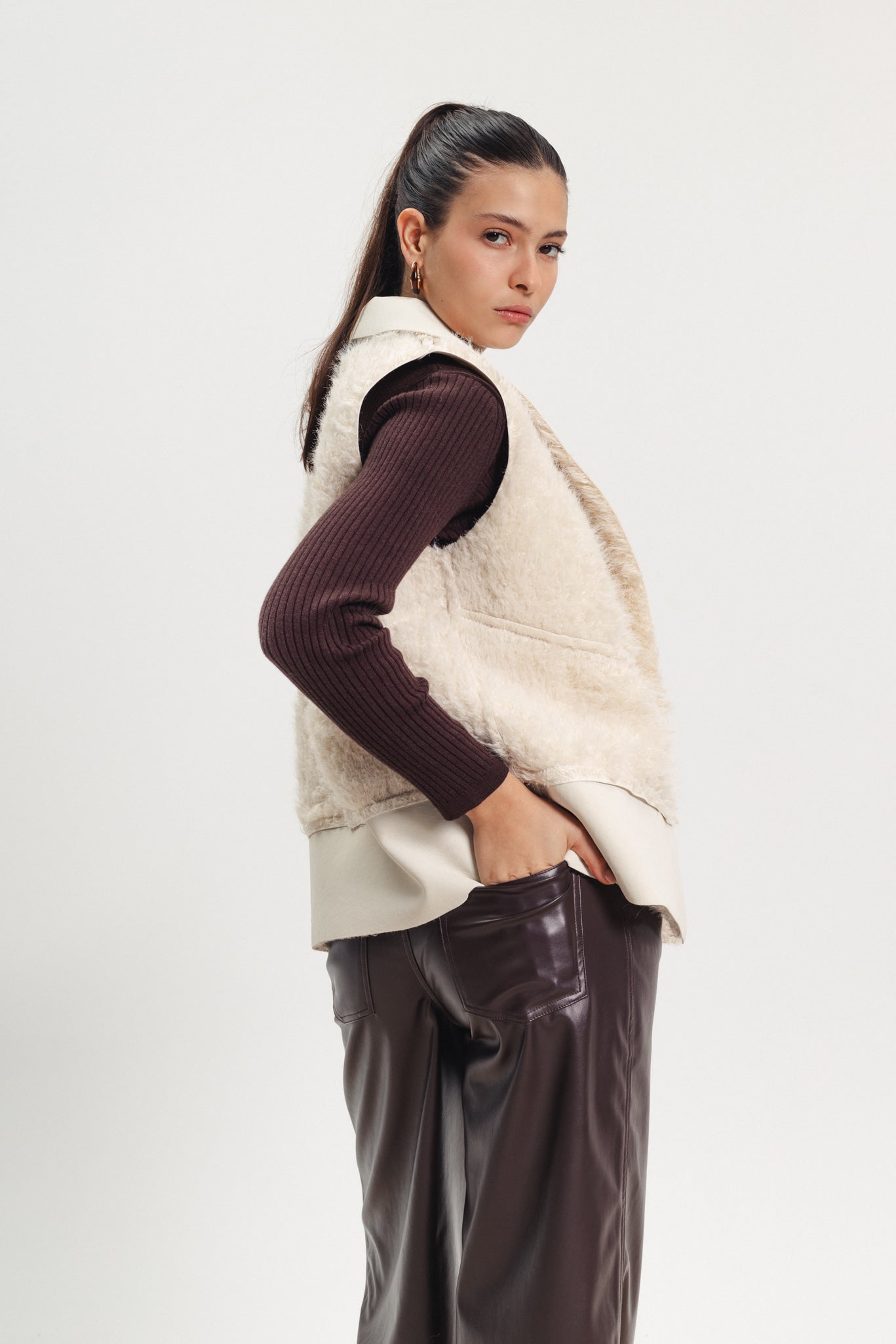 Reversible Vest - Leather/ Fur - White