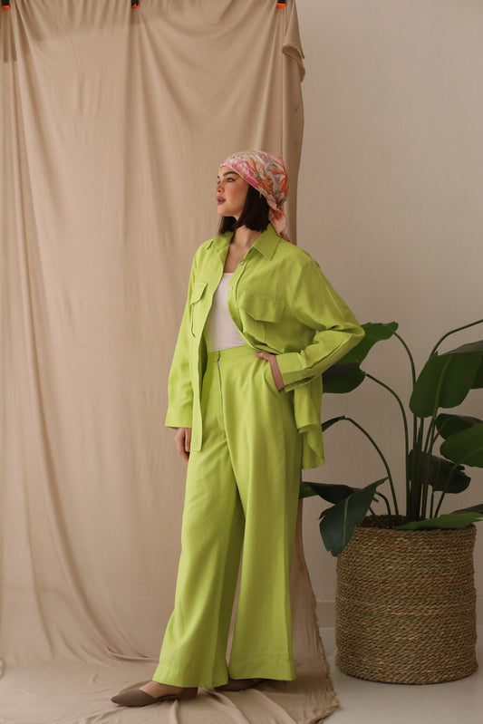 The Essential Linen Set in Lime