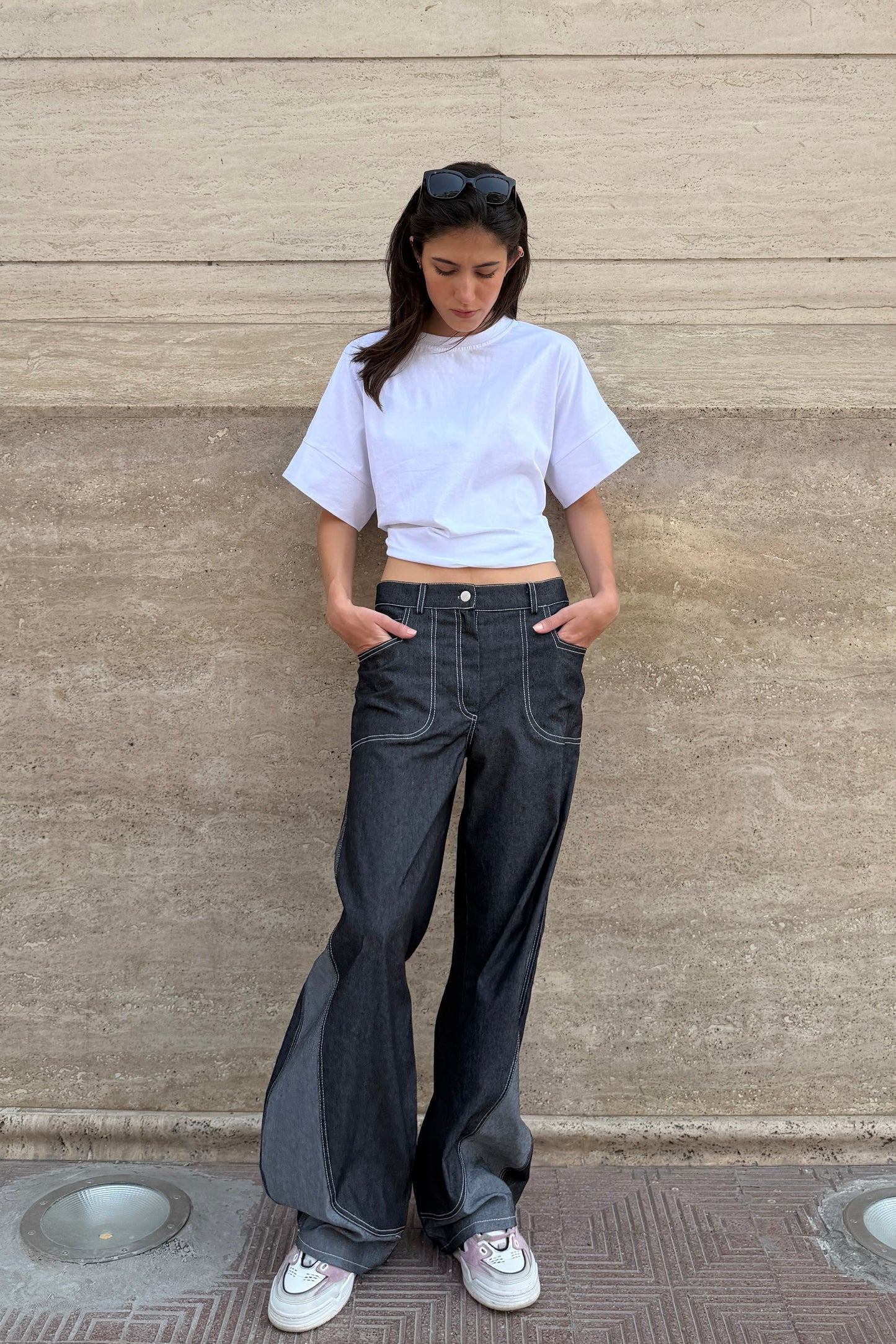Two Tone Barrel Denim Pants - Black