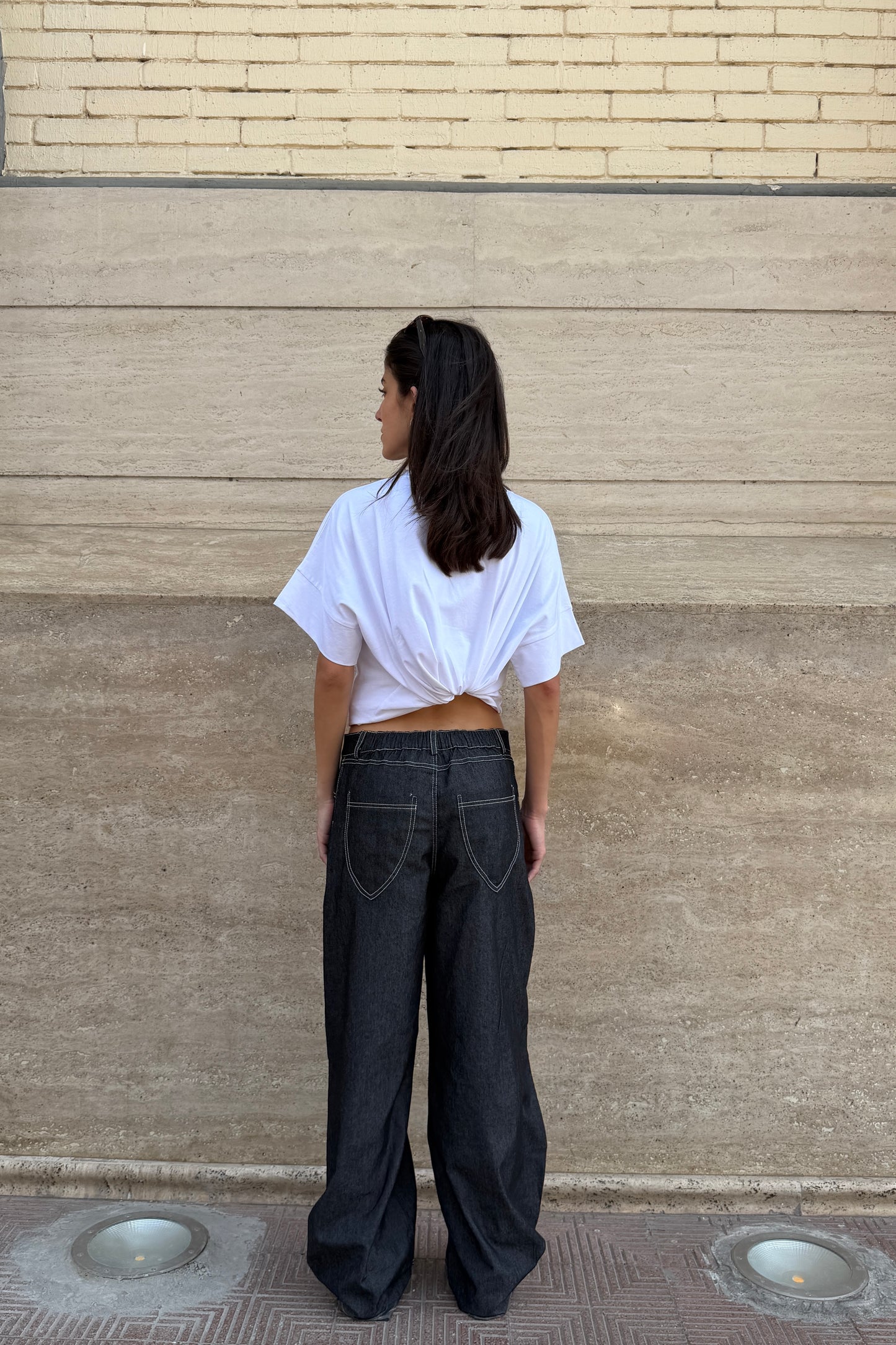Two Tone Barrel Denim Pants - Black